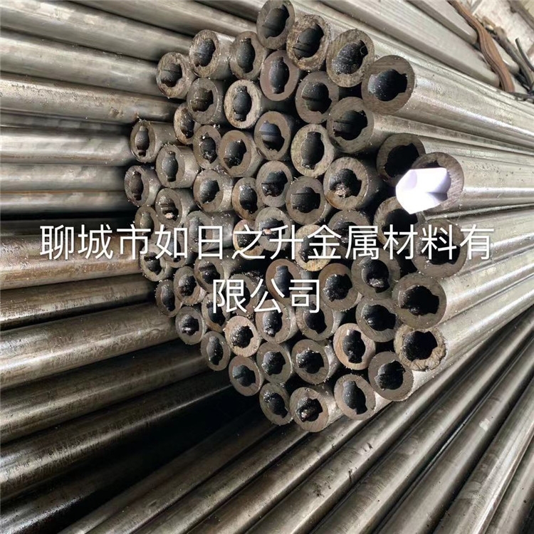 生產(chǎn)各種規(guī)格異型管六邊形鐵管內(nèi)花鍵軸套內(nèi)套管精密加工