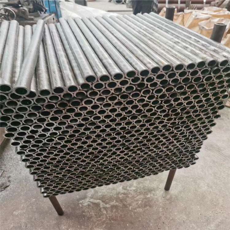 20號(hào)45號(hào)無(wú)縫管廠家 冷拔無(wú)縫鋼管 厚壁無(wú)縫管 Q345B無(wú)縫管切割