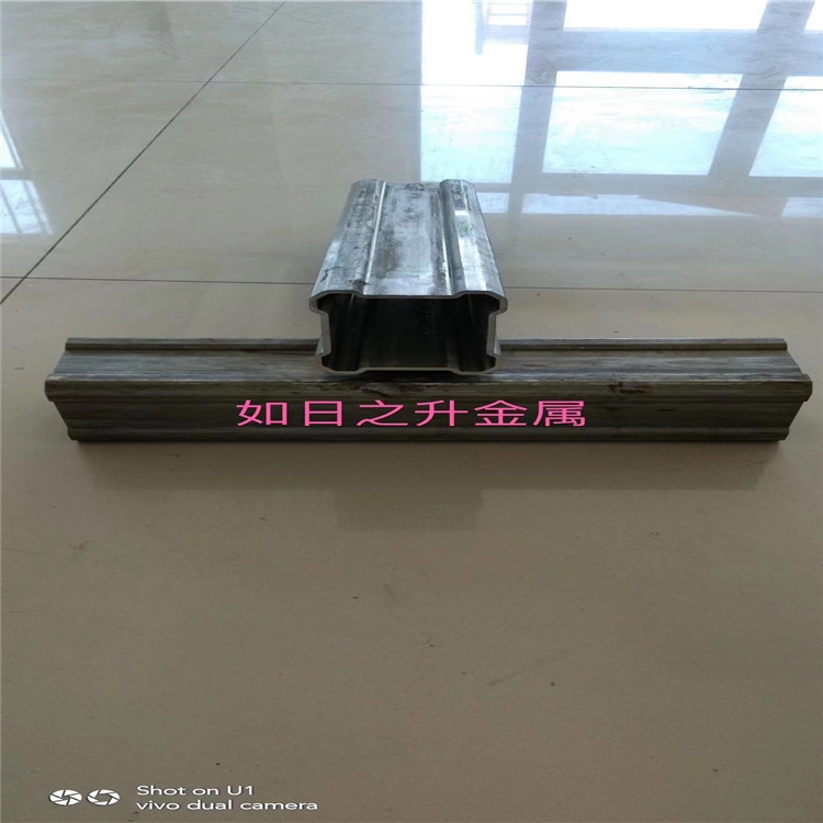 生產(chǎn)定做小口徑P形鋼管機(jī)械設(shè)備用冷拔六角精密無縫管