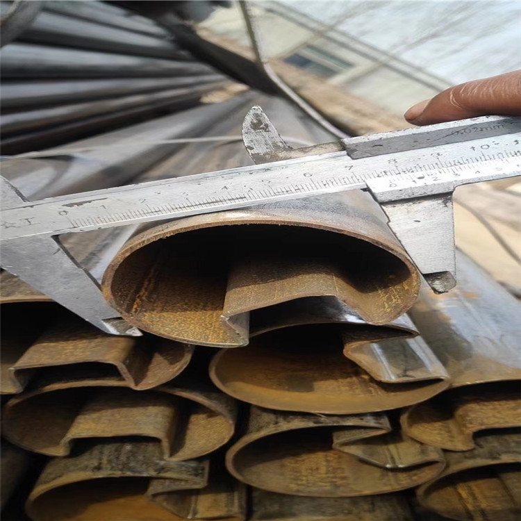 工業(yè)設(shè)備用異型方鋼管半圓形鋼管q235冷拉鋼管廠(chǎng)家精密異型無(wú)縫鋼管