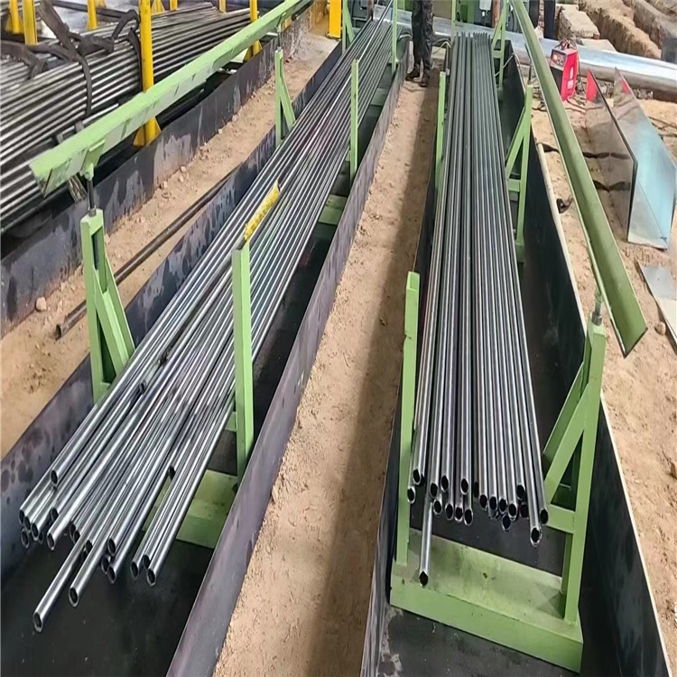 20# 45#精密管機(jī)加工用精密無(wú)縫鋼管 熱軋無(wú)縫管 現(xiàn)貨