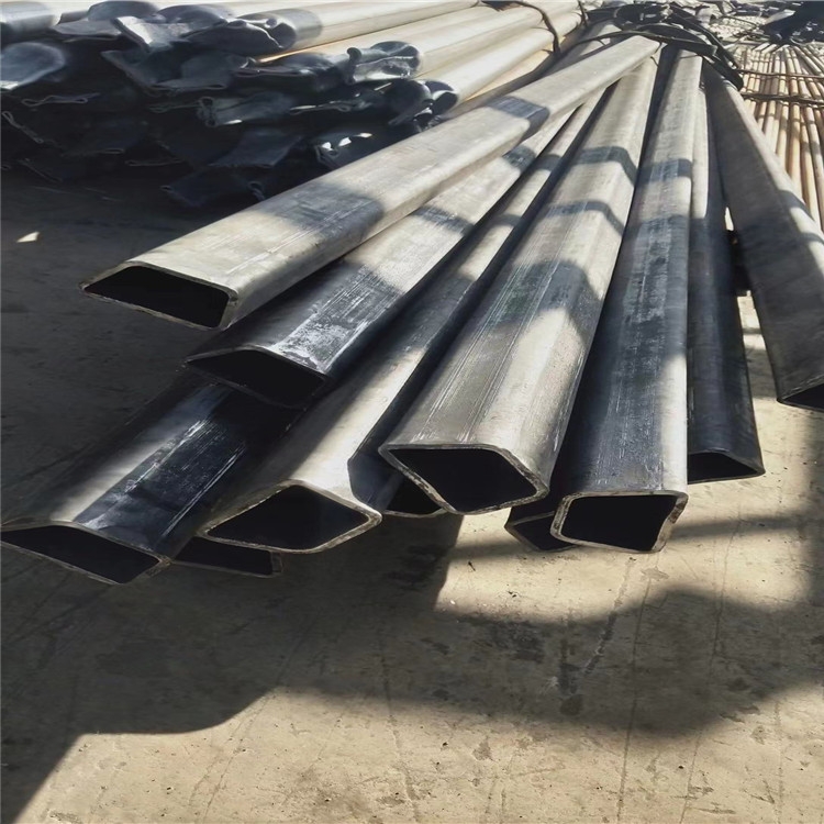 Q235梯形異型管 定制梯形鋼管 梯形方管 直角梯形鋼管 價(jià)格